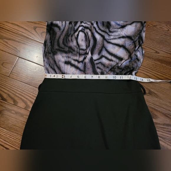 Sleeveless Dress, great condition. - Picture 3 of 9